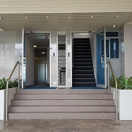 Economical Studio In Eden Terrace